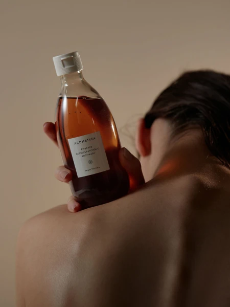 Гель для душа с экстрактом нероли и пачули Aromatica Embrace Body Wash Neroli & Patchouli Гель для душа с экстрактом нероли и пачули Aromatica Embrace Body Wash Neroli & Patchouli