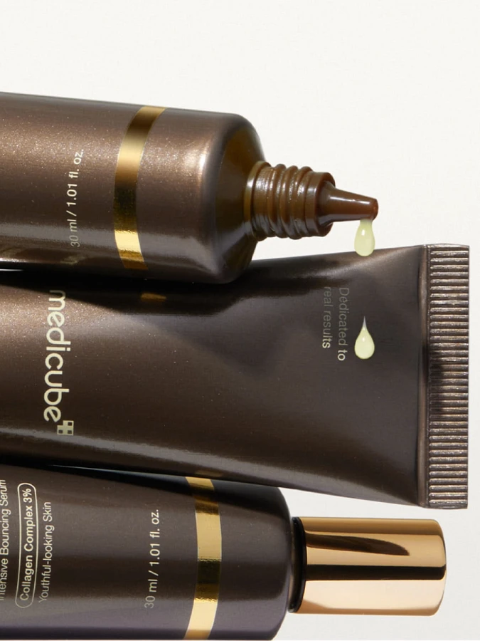 Разглаживающая сыворотка для лица с ретинолом Medicube Deep Vita A Retinol Serum