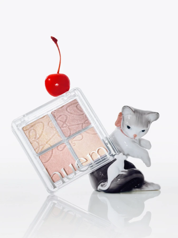 Многофункциональная палетка-хайлайтер Huemi Multi-Use Glow On Palette №02 Pure Glam