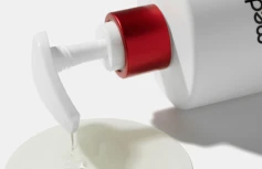 Противовоспалительный гель для душа с комплексом кислот Medicube Red Acne Body Wash 2.0