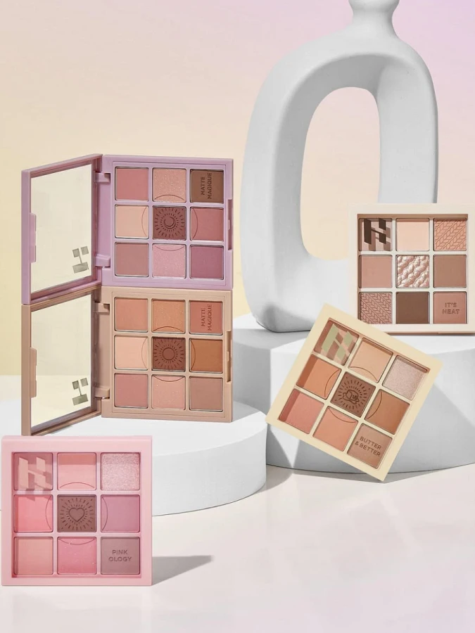 Палетка теней для век HOLIKA HOLIKA My Fave Mood Eye Palette 05 Neat Knit