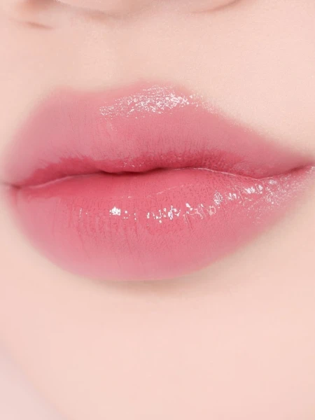 Многофункциональный оттеночный бальзам-слайдер для губ BRAYE Lipsleek 05 Ease Многофункциональный оттеночный бальзам-слайдер для губ BRAYE Lipsleek 05 Ease