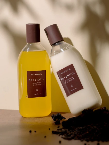 Питательный кондиционер с витамином В5 и биотином Aromatica B5+Biotin Fortifying Conditioner