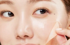 Противовоспалительные пилинг-пэды с янтарной кислотой Medicube Red Succinic Acid Peeling Pad