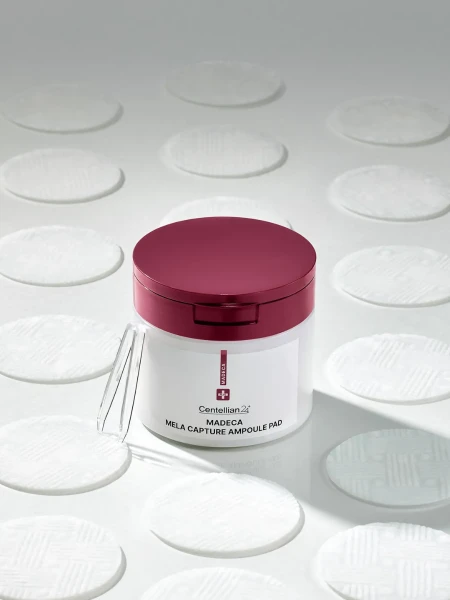 Осветляющие тонер-диски для сияния кожи Centellian24 Madeca Mela Capture Ampoule Pad