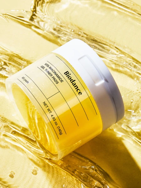 Осветляющие гелевые тонер-пэды для лица с ниацинамидом Biodance Vita Niacinamide Gel Toner Pads Осветляющие гелевые тонер-пэды для лица с ниацинамидом Biodance Vita Niacinamide Gel Toner Pads
