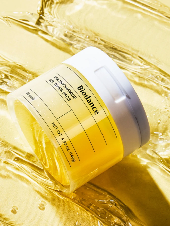 Осветляющие гелевые тонер-диски для лица с ниацинамидом Biodance Vita Niacinamide Gel Toner Pads