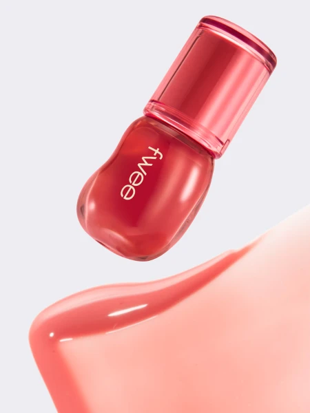 Лёгкий глянцевый блеск для губ fwee 3D Voluming Gloss A02 Sorbet 30%