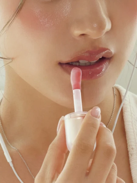 Глянцевое масло для губ AXIS-Y Vita Glow Lip Oil Chilled Berry
