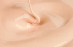 Тональный кушон для лица с сияющим финишем INGA Water Glow Daily Cushion 21N Light Beige