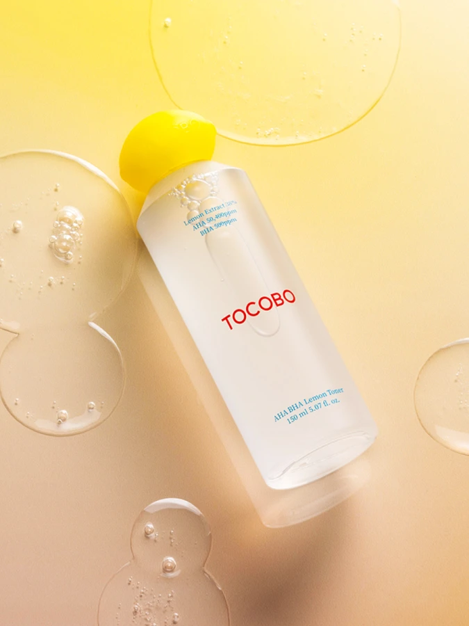 Отшелушивающий тонер с комплексом кислот и экстрактом лимона TOCOBO AHA BHA Lemon Toner