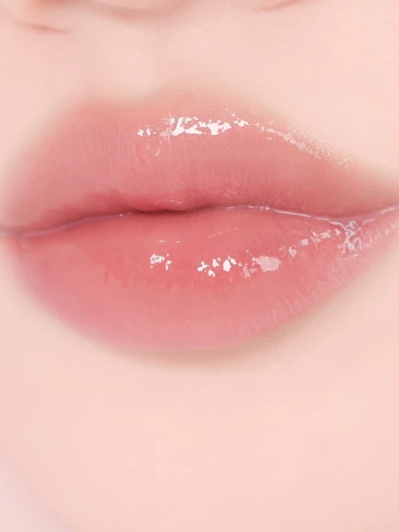 Смягчающий бальзам-слайдер для губ BRAYE Lipsleek 10 Clearness Смягчающий бальзам-слайдер для губ BRAYE Lipsleek 10 Clearness