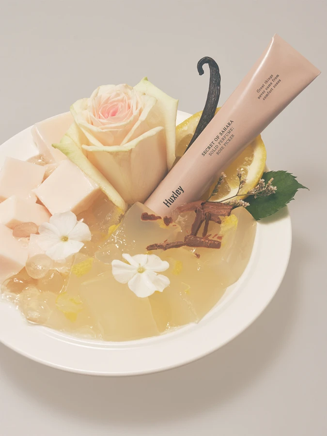 Твёрдый парфюм с цветочным ароматом Huxley Solid Perfume Rose Picker