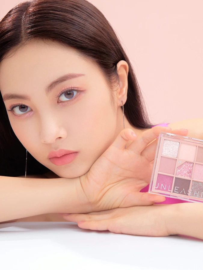 Палетка теней для век UNLEASHIA Glitterpedia Eye Palette N°5 All of Dusty Rose