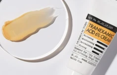 Осветляющий крем для лица с транексамовой кислотой Derma Factory Tranexamic Acid 6% Cream