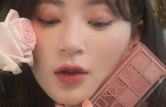 Набор из палетки теней для век в розовых оттенках  век rom&nd Better Than Palette Dual Brush Set 03 Rosebud Garden