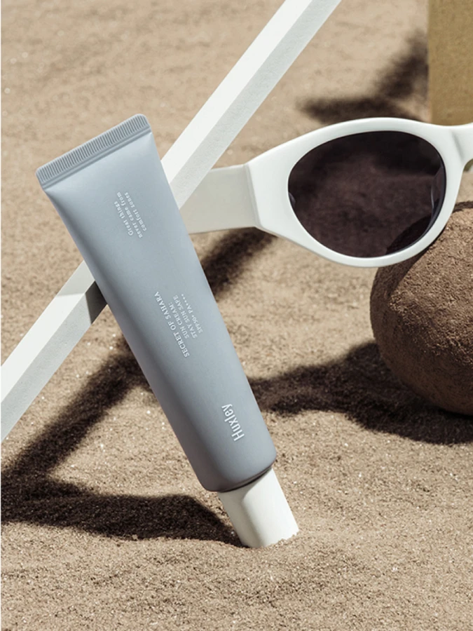 Солнцезащитный крем с растительными экстрактами Huxley Secret of Sahara Sun Cream Stay Sun Safe SPF50+ PA++++