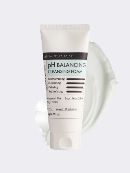 Балансирующая пенка для умывания с пантенолом Derma Factory PH Balancing Cleansing Foam