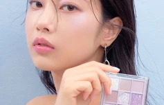 Палетка теней для век UNLEASHIA Glitterpedia Eye Palette N°4 All of Lavender Fog
