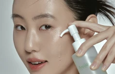 Успокаивающее гидрофильное масло с экстрактом хауттюйнии Fraijour Heartleaf Pore Melting Cleansing Oil