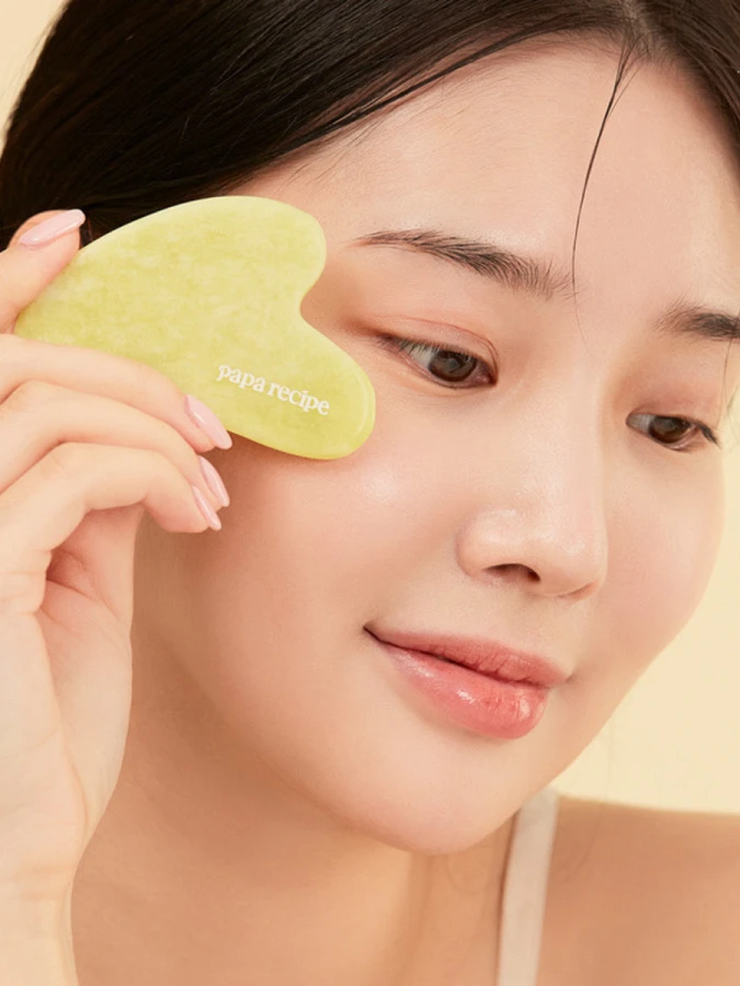 Массажный скребок гуаша из топаза Papa Recipe Topaz Lifting Heart Guasha