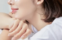 Солнцезащитный крем с соком алоэ вера COSRX Aloe Soothing Sun Cream SPF50+ PA+++