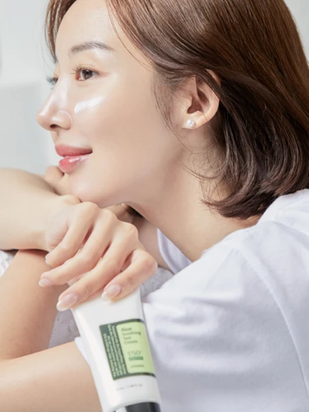 Солнцезащитный крем с соком алоэ вера COSRX Aloe Soothing Sun Cream SPF50+ PA+++ Солнцезащитный крем с соком алоэ вера COSRX Aloe Soothing Sun Cream SPF50+ PA+++