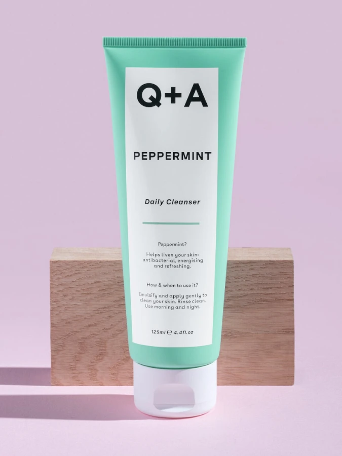 Освежающий гель для умывания с экстрактом перечной мяты Q+A Peppermint Daily Cleanser