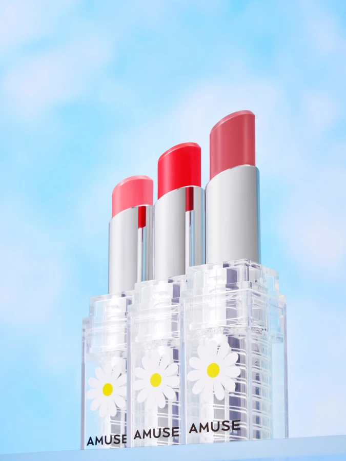 Лимитированный оттеночный бальзам для губ AMUSE Dew Balm 02 Boksoonga Balm Daisy Edition
