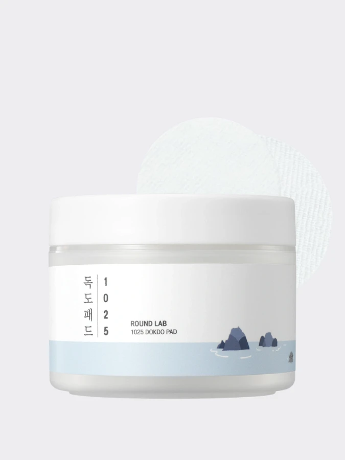 Мягкие отшелушивающие тонер-пэды с морской водой Round Lab 1025 Dokdo Pad