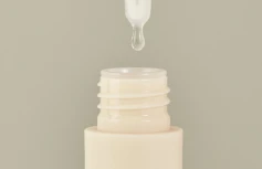 Восстанавливающая сыворотка для губ с растительными экстрактами Papa Recipe Blemish Lip Serum