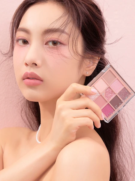 Палетка теней для век UNLEASHIA Glitterpedia Eye Palette N°5 All of Dusty Rose