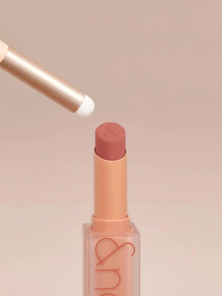 Кисть для макияжа губ rom&nd Lip Smudging Brush