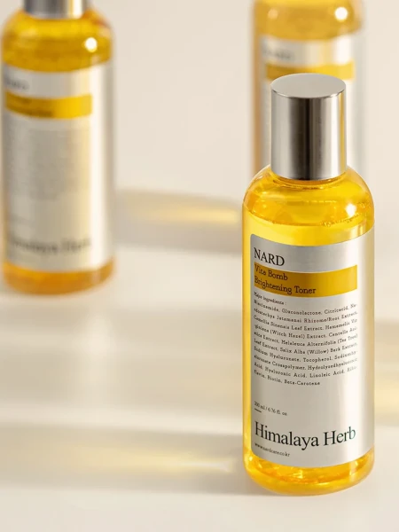 Осветляющий тонер для сияния кожи с комплексом витаминов NARD Vita Bomb Brightening Toner