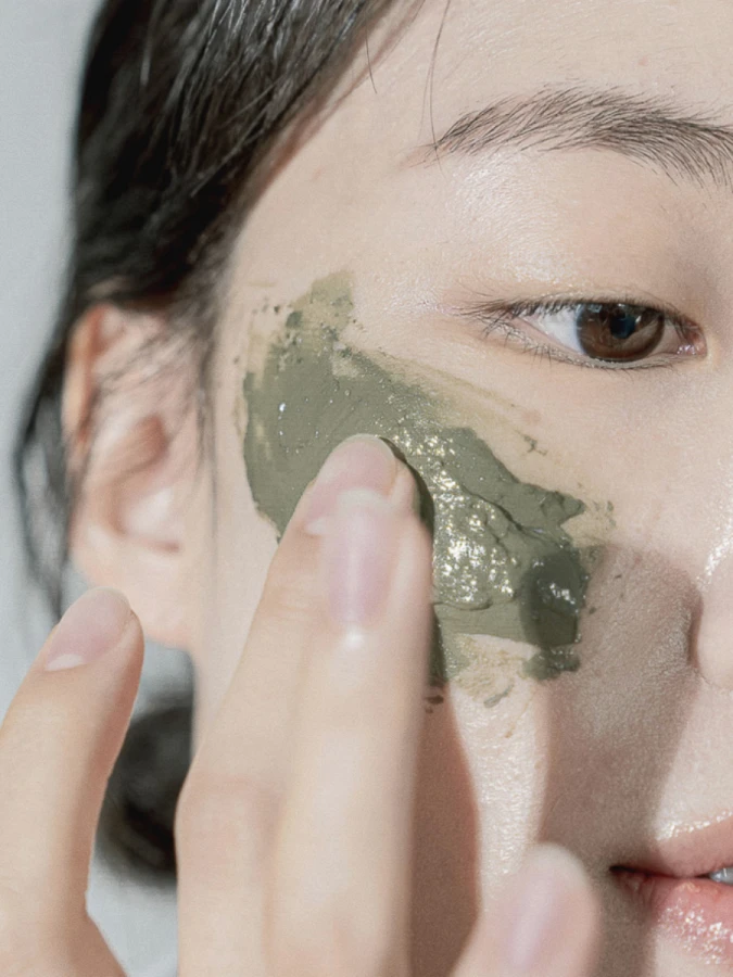 Освежающая глиняная маска для лица с экстрактом нони Celimax The Real Noni Refresh Clay Mask