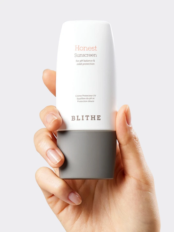 Солнцезащитный крем с растительными экстрактами Blithe Honest Sunscreen SPF 50+ PA ++++ NEW