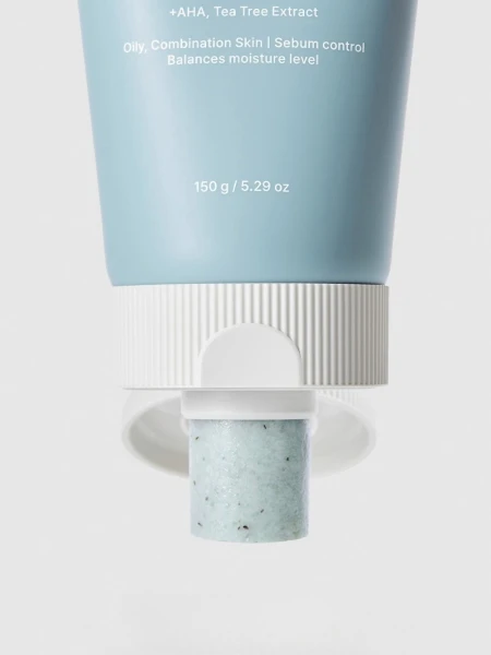 Себорегулирующая пенка с экстрактом иссопа Arencia Hyssop Sebum Control Rice Cake Cleanser