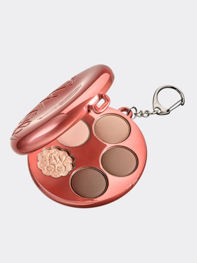 Компактная палетка теней в формате брелка fwee Pocket Eye Palette EP04 Salty Caramel