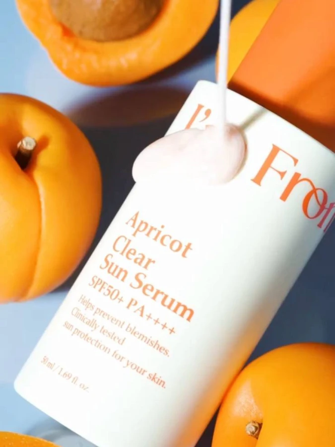 Солнцезащитное молочко с экстрактом абрикоса I'm from Apricot Clear Sun Serum SPF50+ PA++++