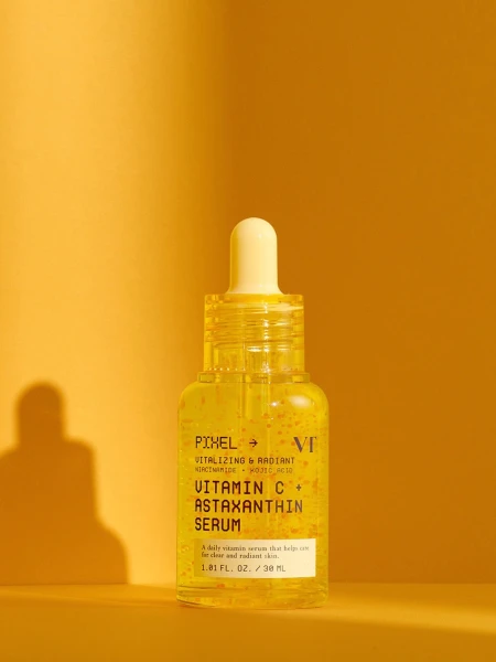 Осветляющая сыворотка с витамином С и астаксантином VT Vitamin C Astaxanthin Serum