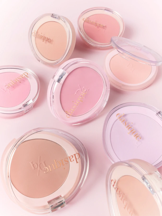 Нежные сухие румяна Dasique Soft Blur Cheek #03 Bubble Coral Нежные сухие румяна Dasique Soft Blur Cheek #03 Bubble Coral