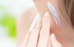 Мягкий солнцезащитный крем с гвайазуленом Derma Factory Be Zero Pure Sun Cream SPF 42 PA+++