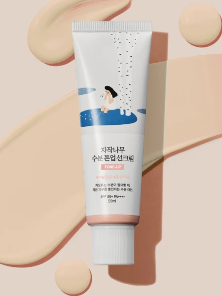 Осветляющий солнцезащитный крем с берёзовым соком Round Lab Birch Juice Tone-Up Sun Cream SPF50+ PA++++ Осветляющий солнцезащитный крем с берёзовым соком Round Lab Birch Juice Tone-Up Sun Cream SPF50+ PA++++