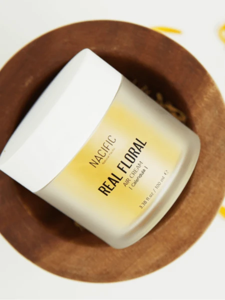 Лёгкий успокаивающий крем-гель с экстрактом календулы Nacific Real Floral Calendula Air Cream Лёгкий успокаивающий крем-гель с экстрактом календулы Nacific Real Floral Calendula Air Cream