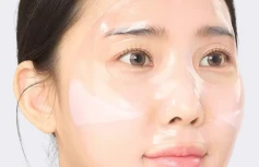 Укрепляющая гидрогелевая маска для лица с экстрактом камелии Round Lab Camellia Deep Collagen Firming Gel Mask