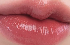 Лёгкий глянцевый тинт в оттенке розовых лепестков rom&nd DEWY·FUL Water Tint 03 If Rose