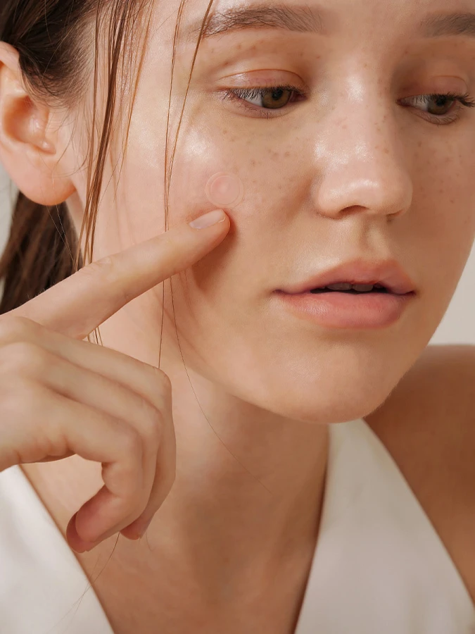 Ультратонкие патчи против воспалений с экстрактом лука IsNtree Onion Newpair Spot Patch Skin Fit