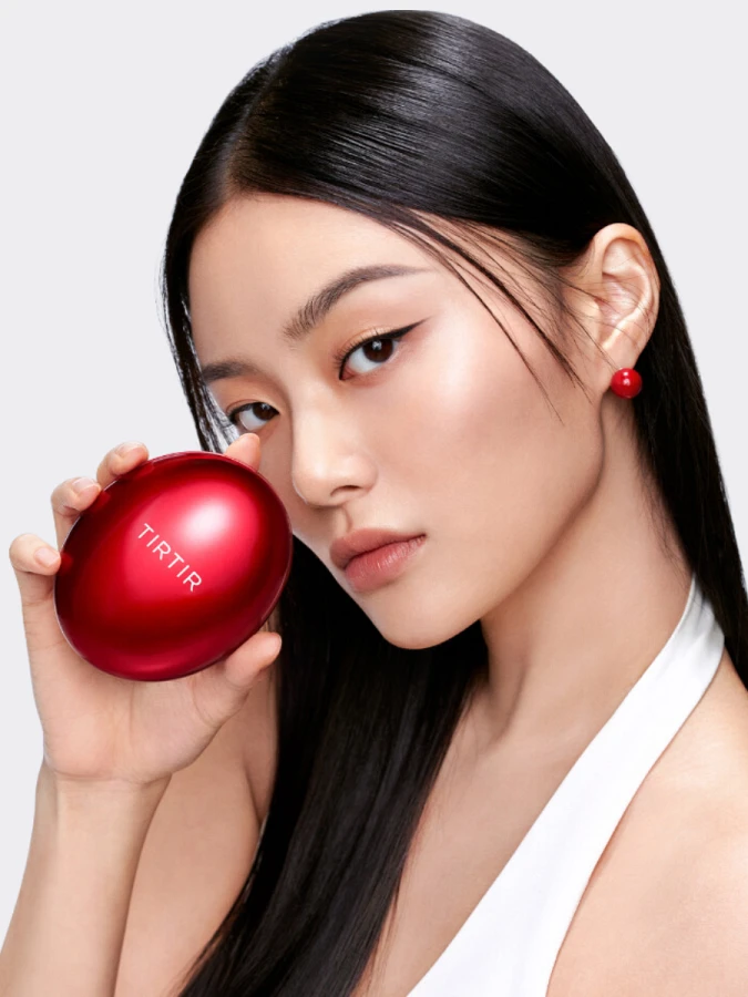 Тональный кушон с полуматовым финишем TIRTIR Mask Fit Red Cushion 13W Cream Тональный кушон с полуматовым финишем TIRTIR Mask Fit Red Cushion 13W Cream
