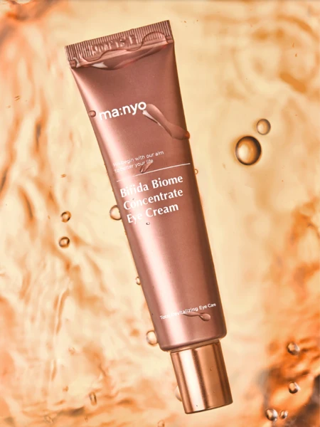 Интенсивный укрепляющий крем для век с бифидобактериями Ma:nyo Factory Bifida Biome Concentrate Eye Cream