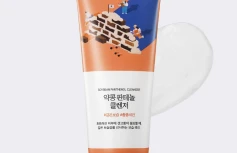 Мягкая пенка для умывания с экстрактом черной сои и пантенолом Round Lab Soybean Panthenol Cleanser
